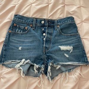 COPY - Levi women’s 501 short